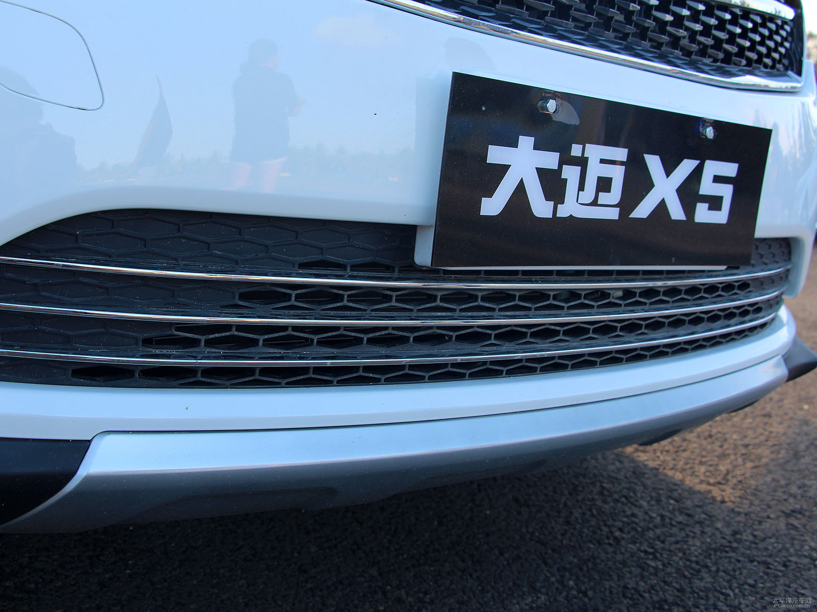 眾泰大邁X5外觀高清大圖