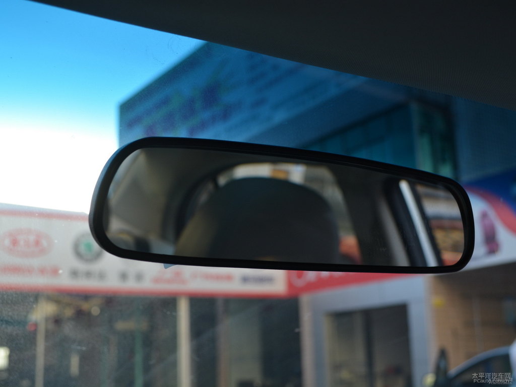海洋藍新帝豪車廂內(nèi)飾圖片