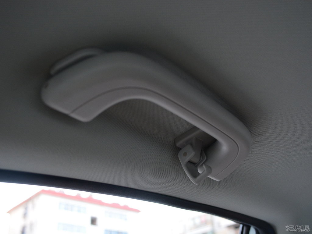海洋藍新帝豪車廂內飾圖片