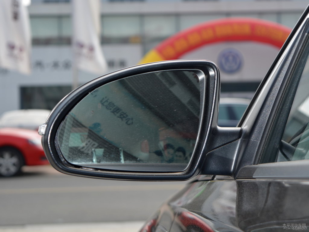 極光黑起亞K5凱酷車身外觀圖片
