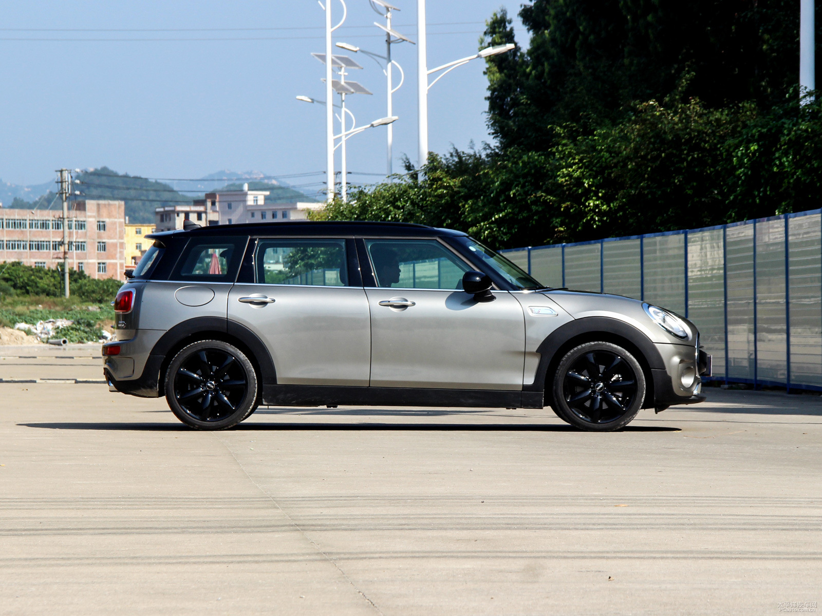 MINI CLUBMAN外觀高清大圖