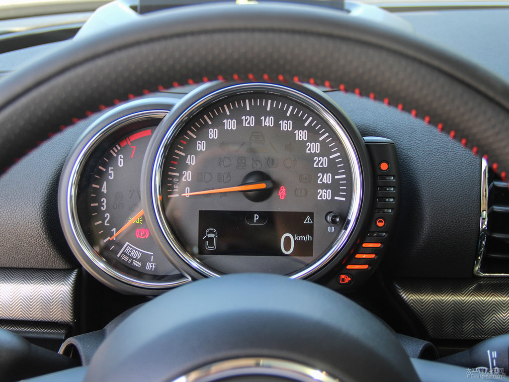 月表灰MINI CLUBMAN中控內(nèi)飾圖片