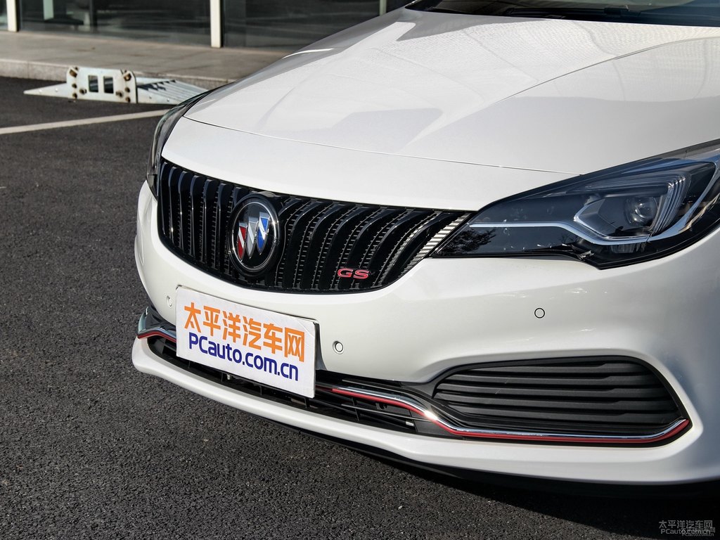 雪域白威朗車頭外觀圖片