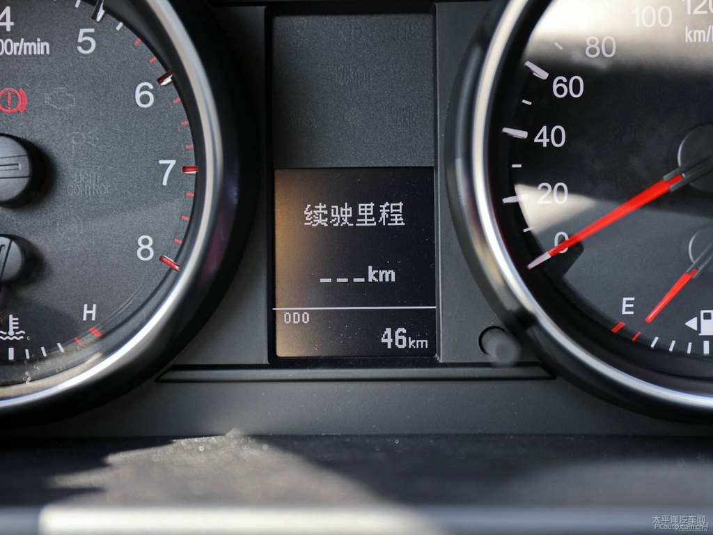睿智棕哈弗H6中控內(nèi)飾圖片