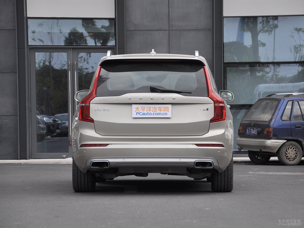 幻夜銀沃爾沃XC90整車外觀外觀圖片