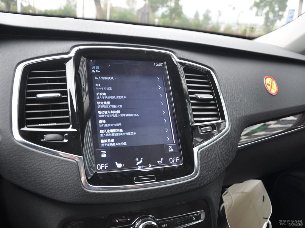 幻夜銀沃爾沃XC90中控內(nèi)飾圖片