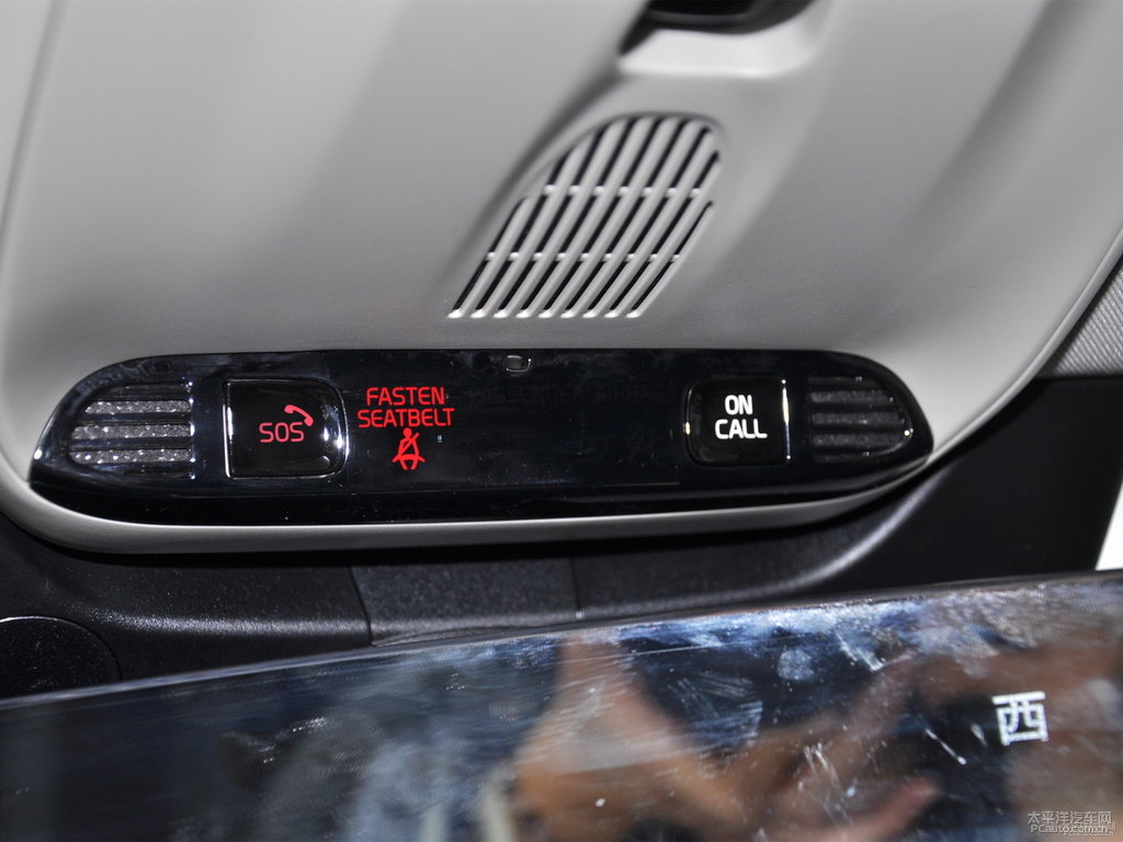幻夜銀沃爾沃XC90車廂內飾圖片