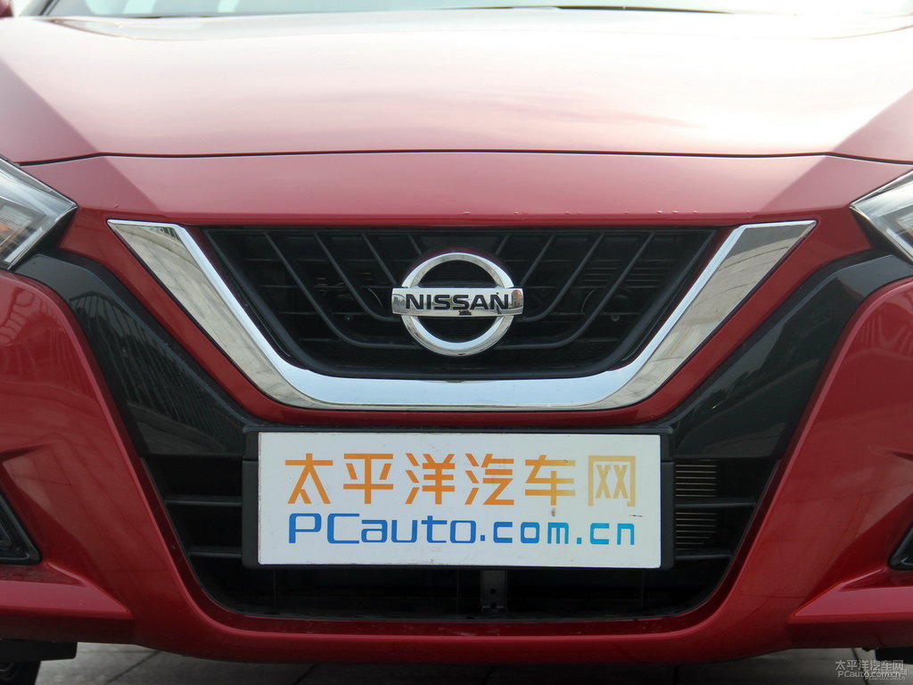 烈焰紅藍鳥車頭外觀圖片