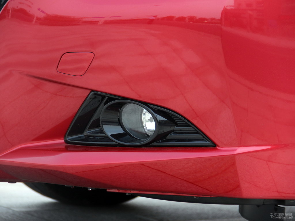 烈焰紅藍(lán)鳥(niǎo)車(chē)頭外觀圖片