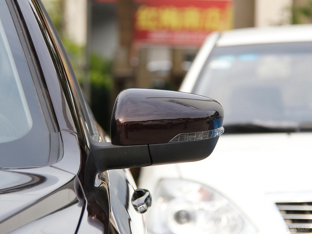 新帝豪車身外觀圖片