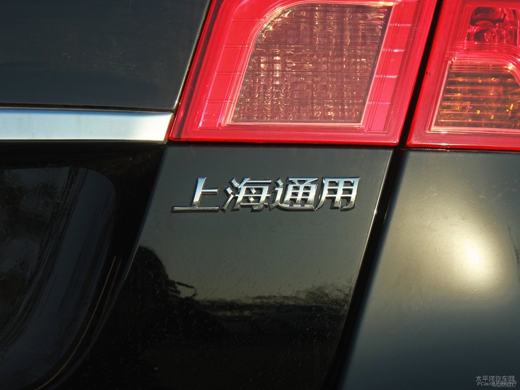 元黑凱越車尾外觀圖片
