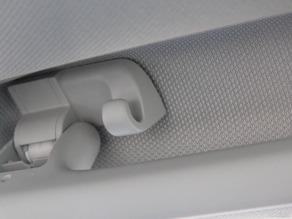 朱鷺白奧迪A4L車廂內(nèi)飾圖片