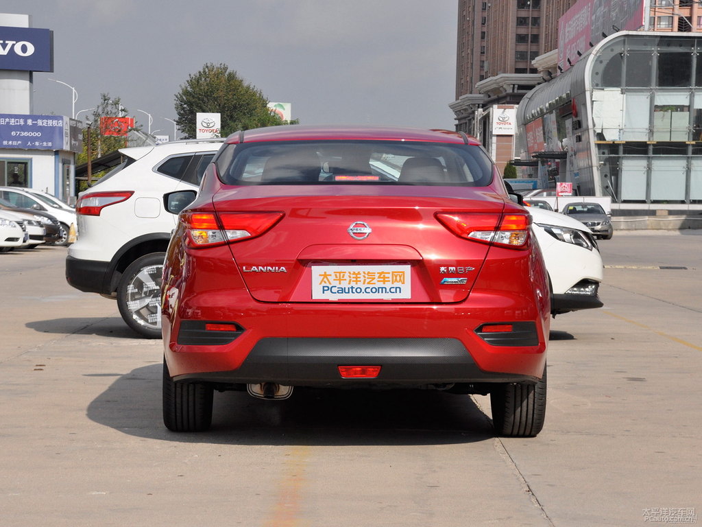 烈焰紅藍(lán)鳥(niǎo)整車(chē)外觀外觀圖片