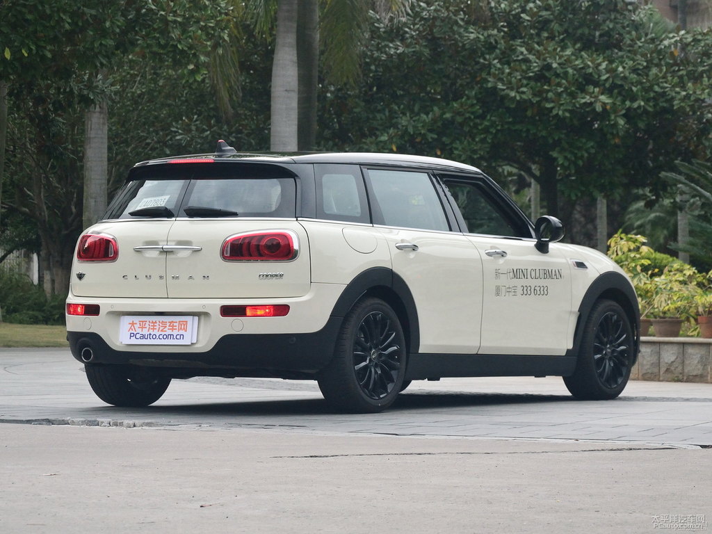 胡椒白MINI CLUBMAN整車外觀外觀圖片