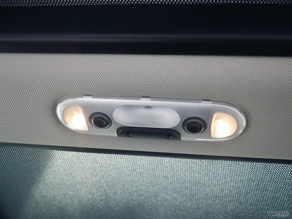 胡椒白MINI CLUBMAN車廂內(nèi)飾圖片
