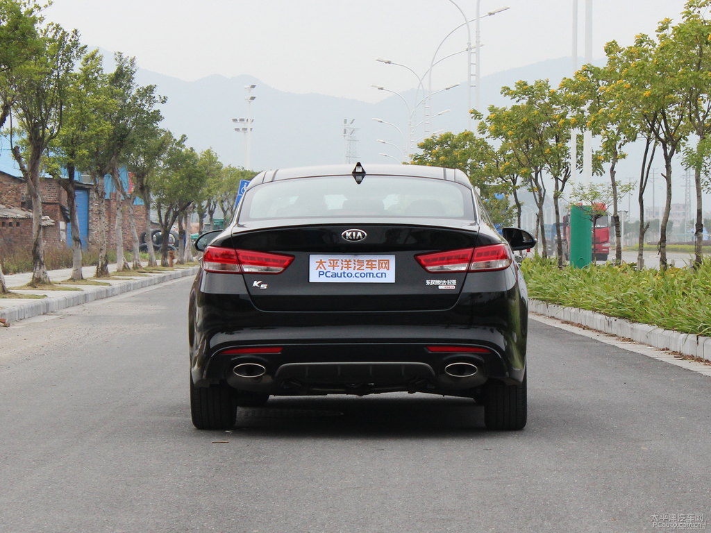 極光黑起亞K5凱酷整車(chē)外觀外觀圖片