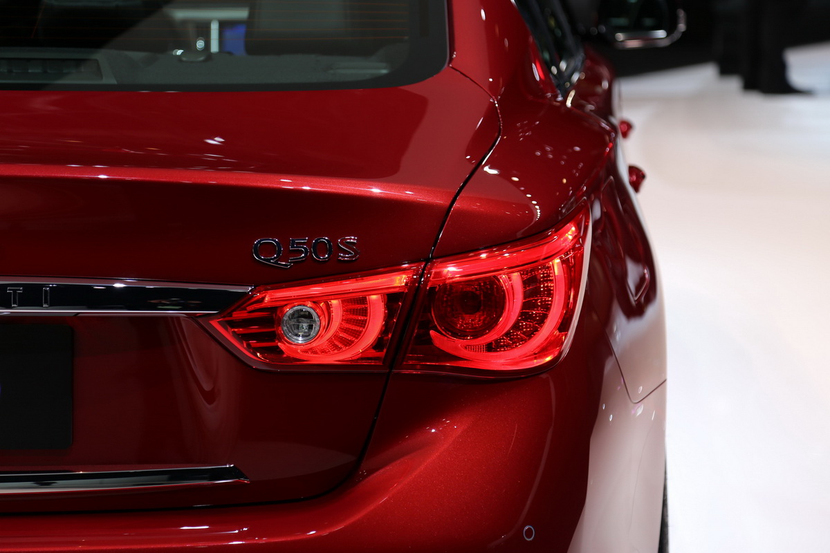 英菲尼迪Q50車展高清大圖