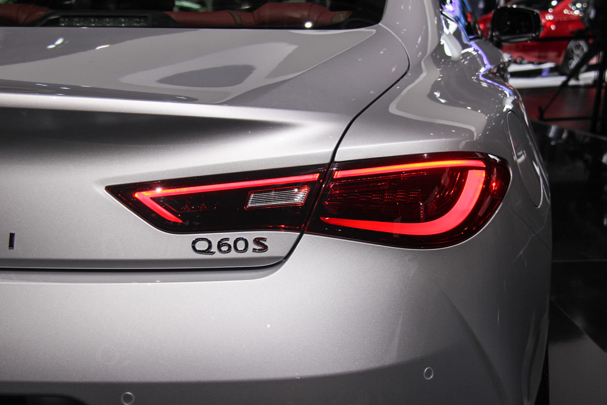 英菲尼迪Q60車展高清大圖