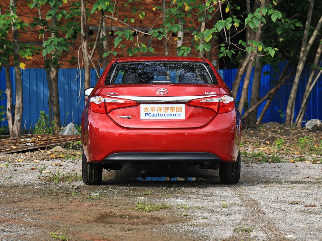 珊瑚紅雷凌整車外觀外觀圖片