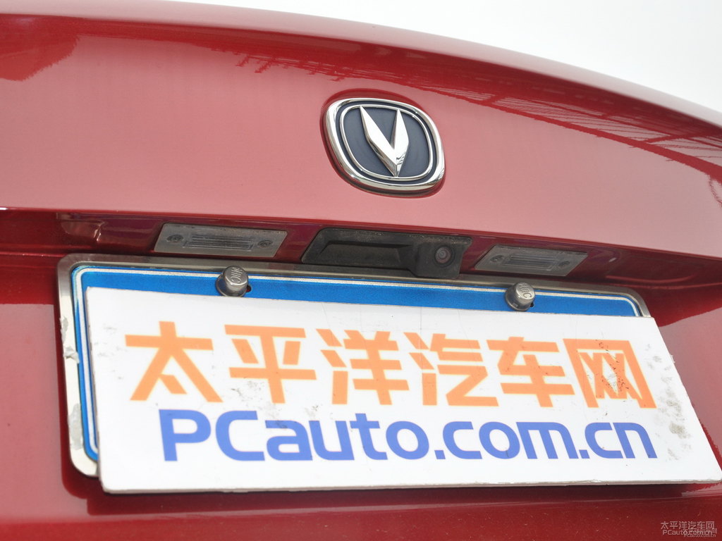 寶石紅逸動(dòng)車身外觀圖片