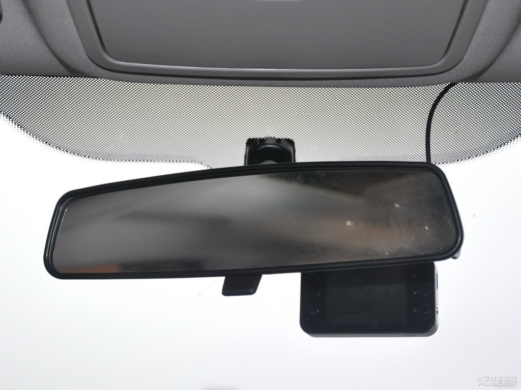 寶石紅逸動車廂內(nèi)飾圖片