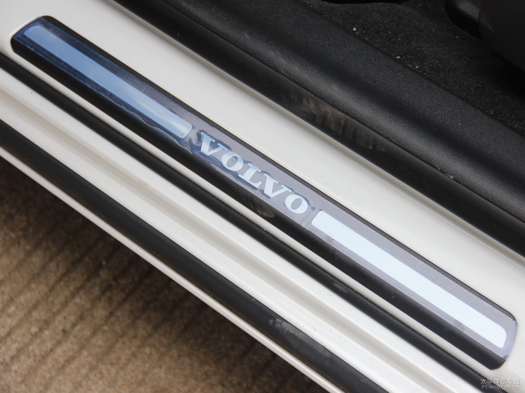 水晶白沃爾沃S60車廂內(nèi)飾圖片