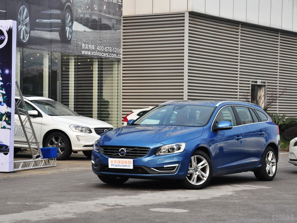 動(dòng)力藍(lán)沃爾沃V60整車外觀外觀圖片