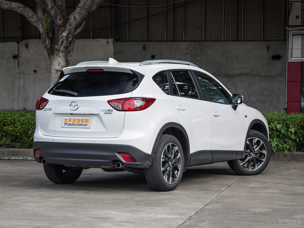 珠光白馬自達(dá)CX-5整車外觀外觀圖片