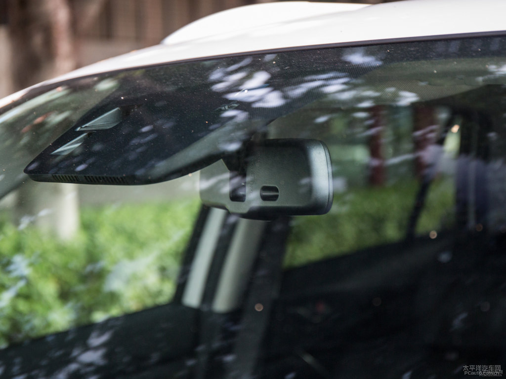 珠光白馬自達(dá)CX-5車身外觀圖片