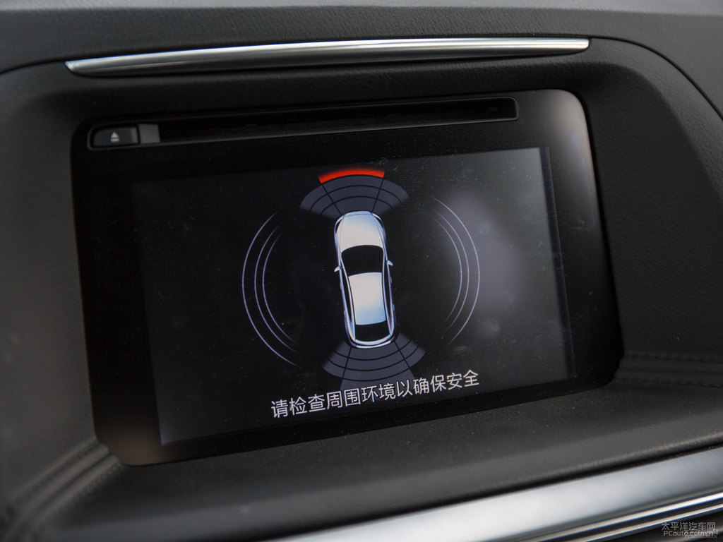 珠光白馬自達CX-5中控內(nèi)飾圖片
