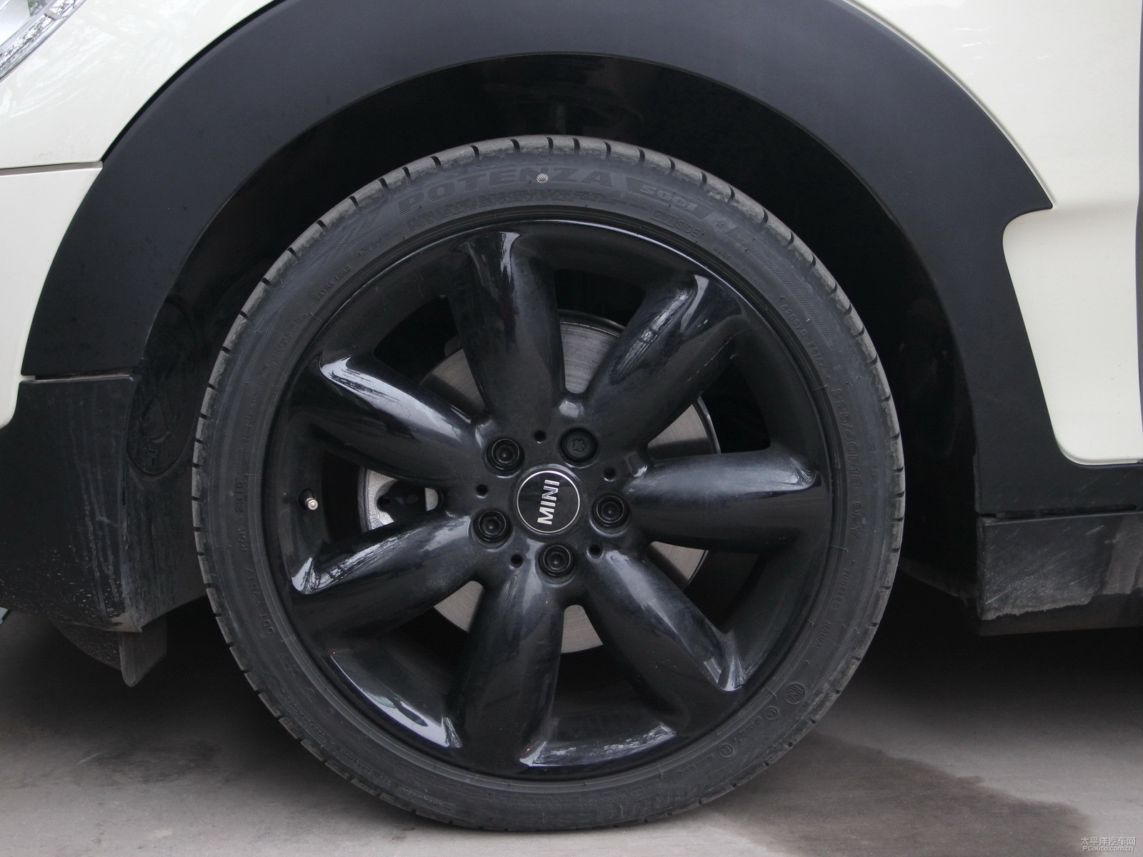 MINI CLUBMAN܇^DƬ