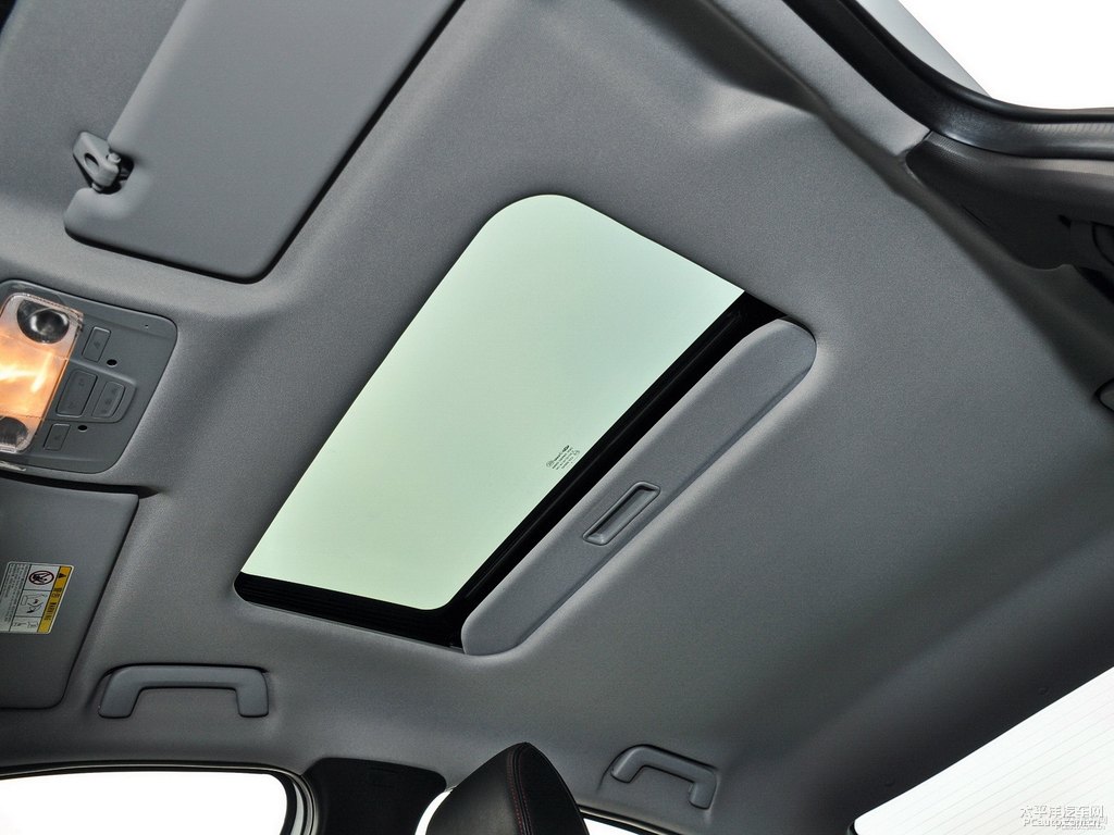 俊逸白艾瑞澤5車廂內(nèi)飾圖片