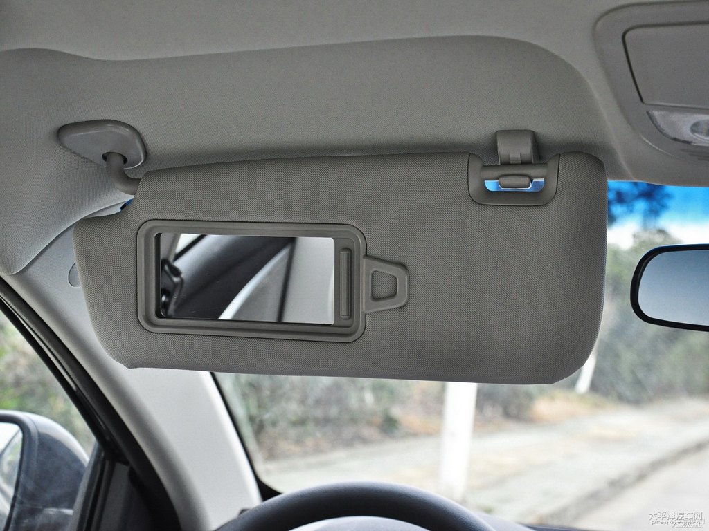 墨玉黑新帝豪車廂內(nèi)飾圖片