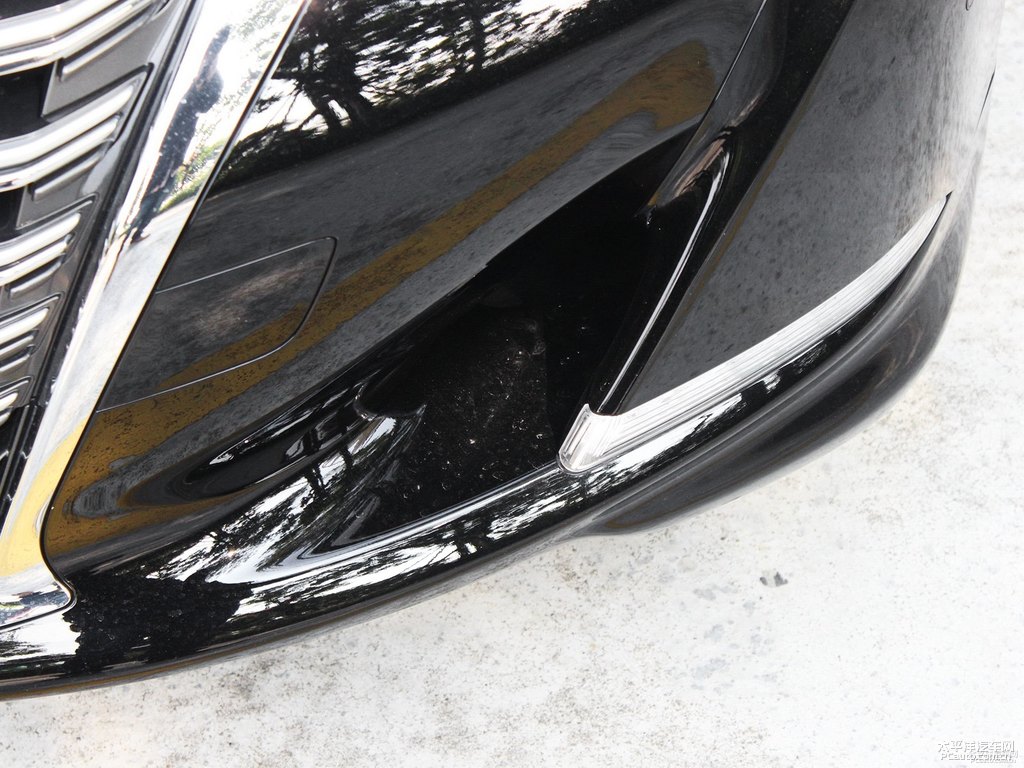黑色皇冠車頭外觀圖片
