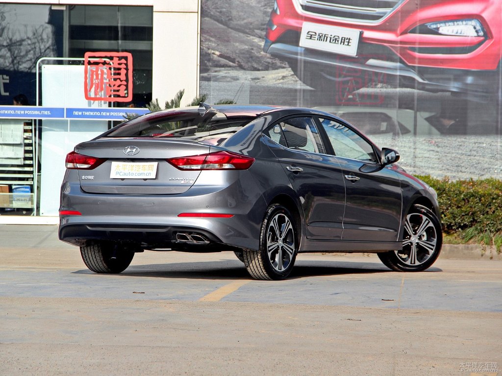 格調(diào)灰領(lǐng)動整車外觀外觀圖片