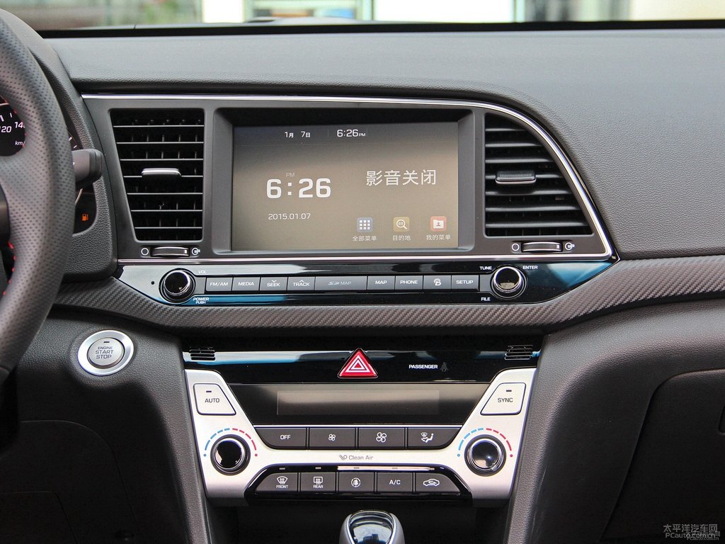 古典銅領(lǐng)動中控內(nèi)飾圖片