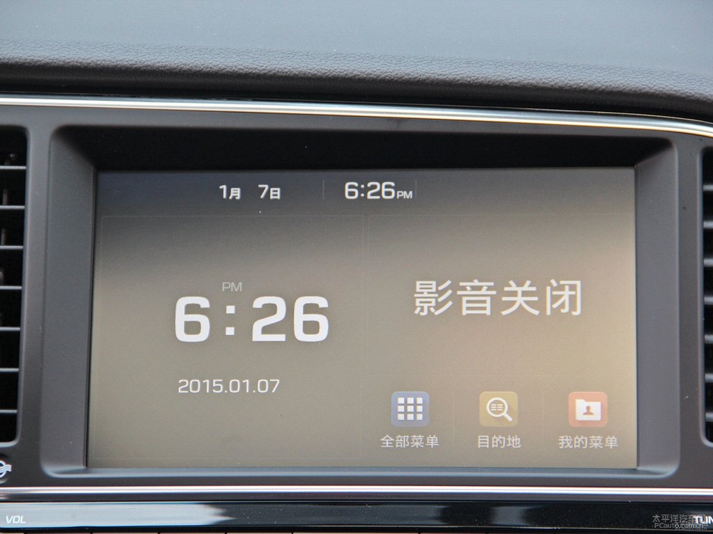 古典銅領(lǐng)動中控內(nèi)飾圖片