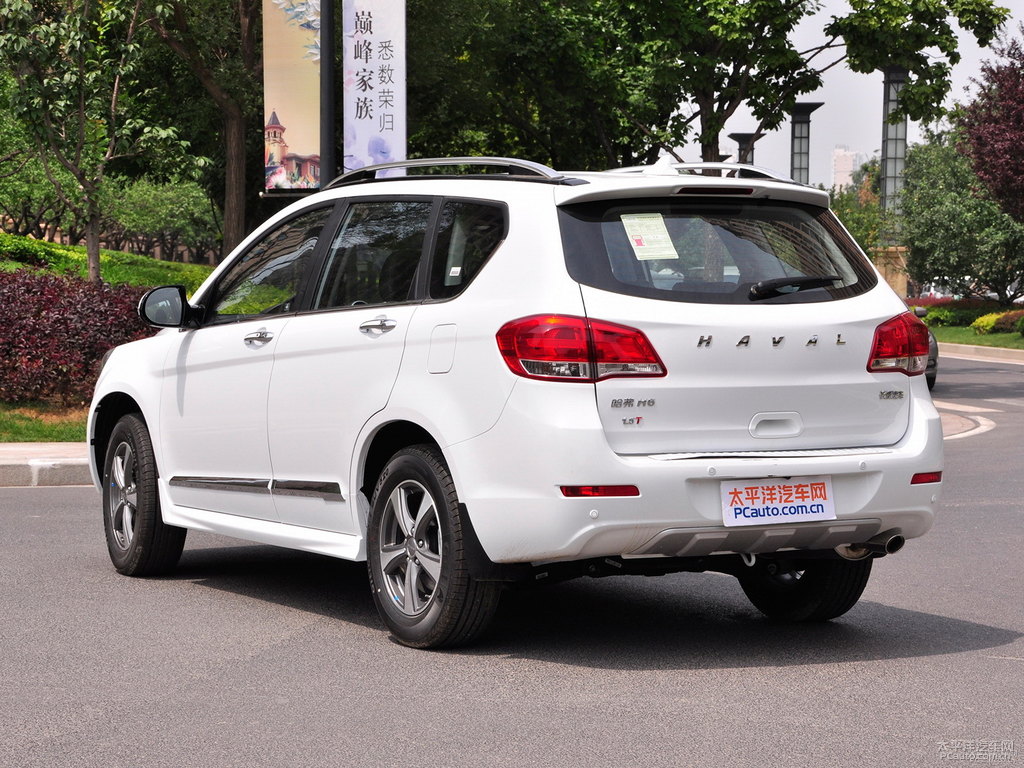 簡(jiǎn)約白哈弗H6整車(chē)外觀外觀圖片