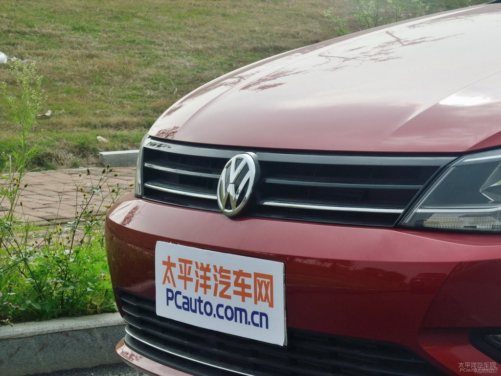 凌厲紅凌渡車頭外觀圖片