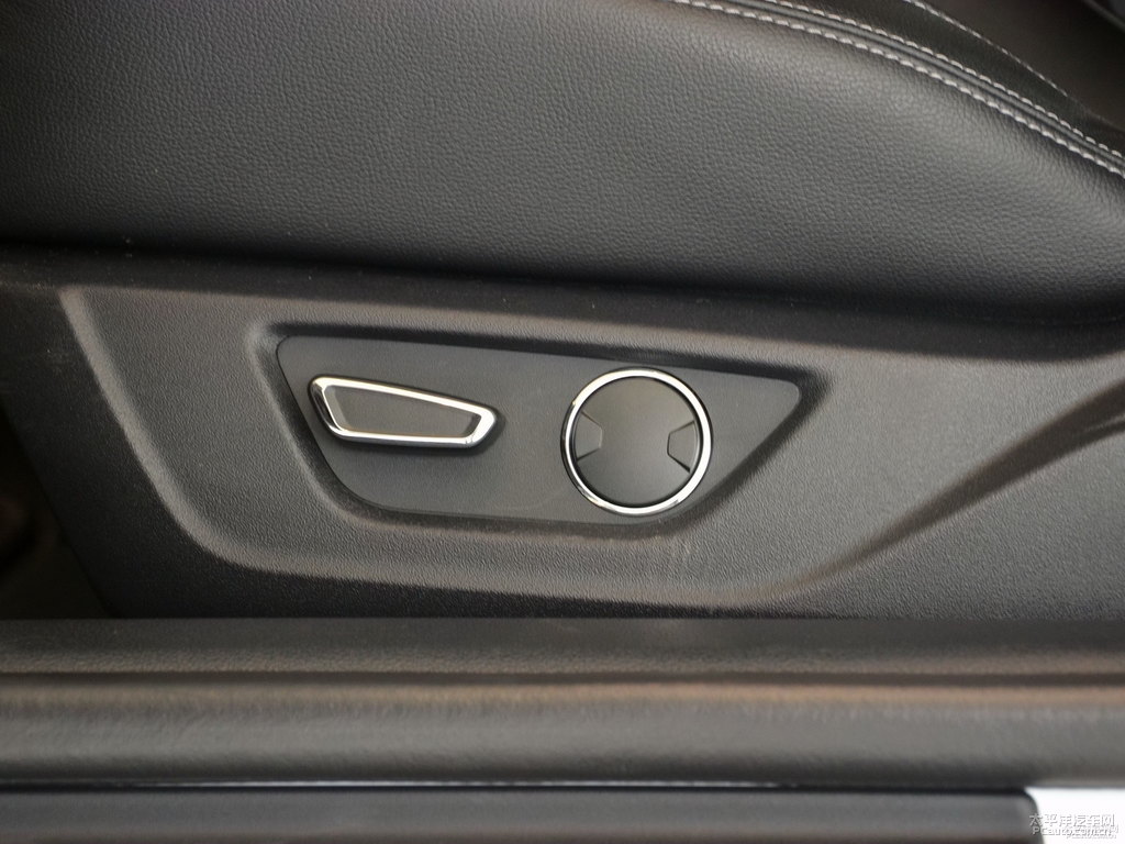 Tʿ׸Mustang΃DƬ