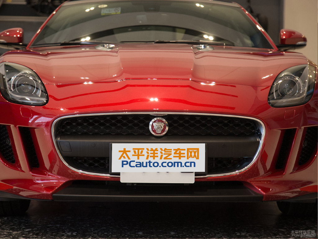 拉丁紅捷豹F-TYPE車頭外觀圖片