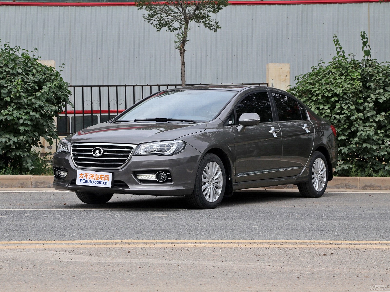 長(zhǎng)城C50外觀高清大圖