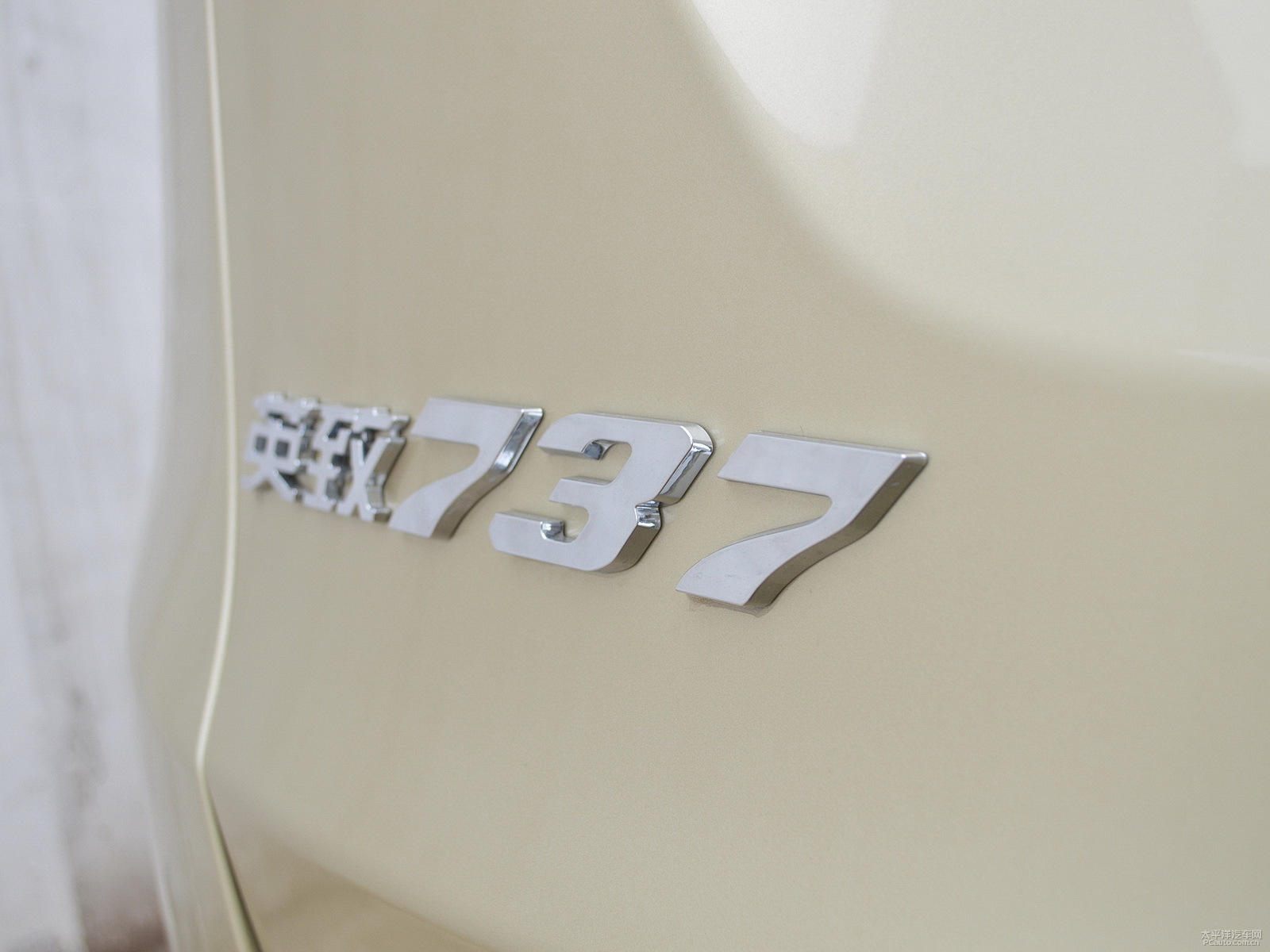 㙉Ӣ737܇(ch)β^(gun)DƬ