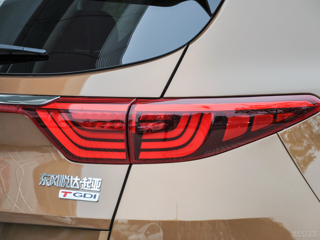 青銅金起亞KX5車(chē)尾外觀(guān)圖片