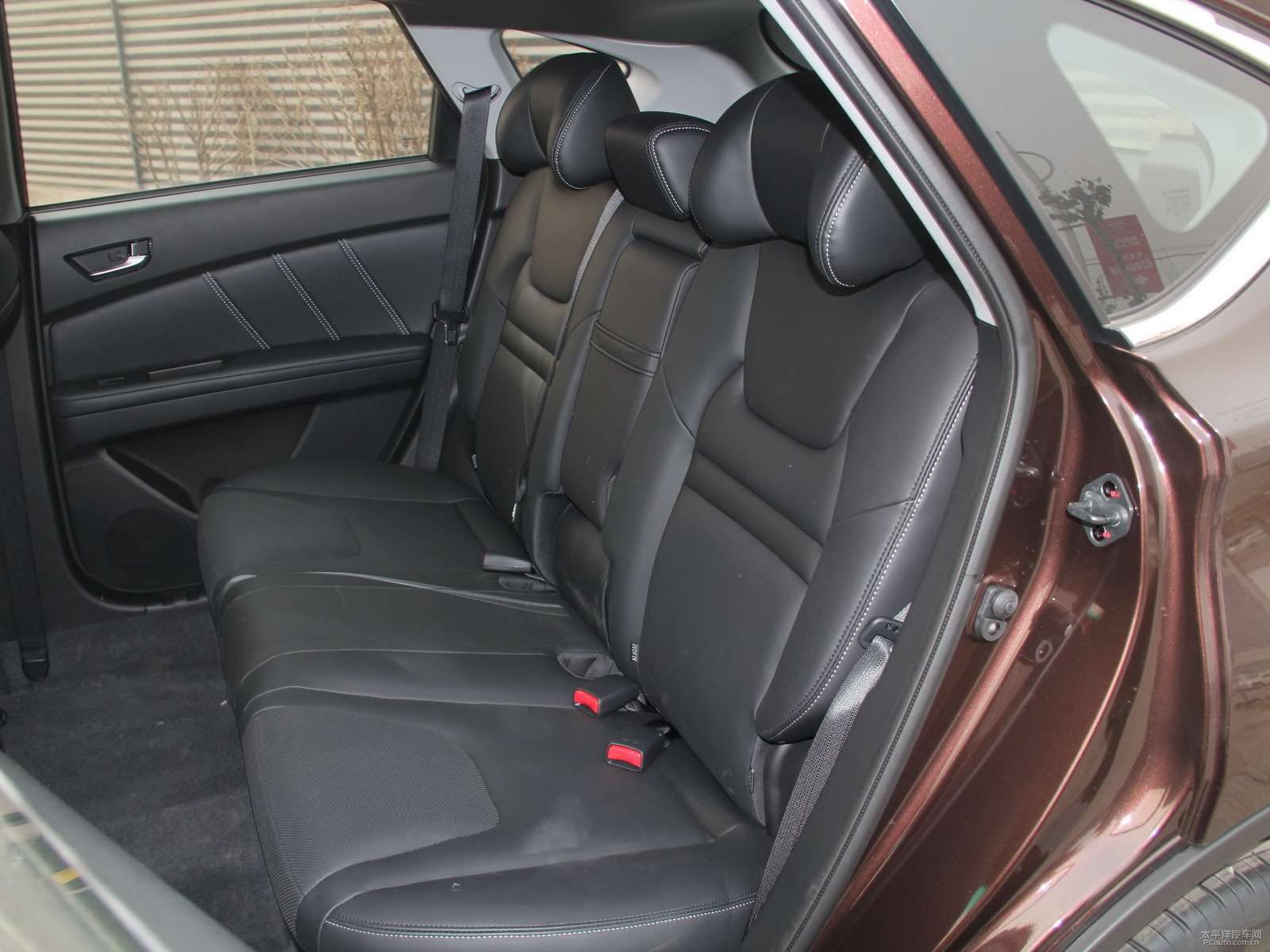 ǹ̴{ǽ݃(yu)6 SUV΃(ni)DƬ