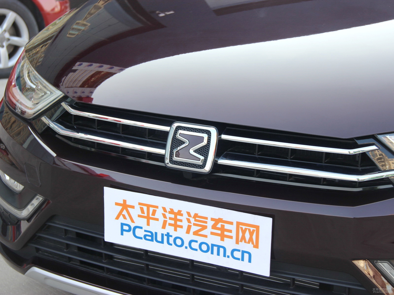 眾泰SR7外觀高清大圖