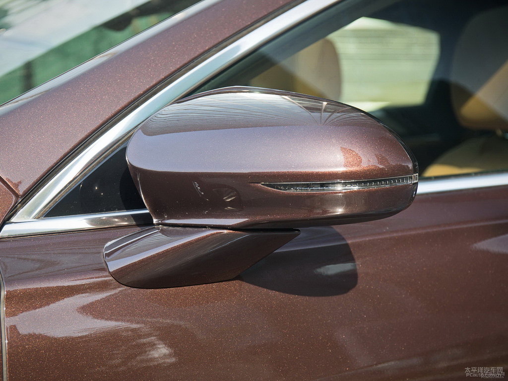 紫檀紅君越車身外觀圖片