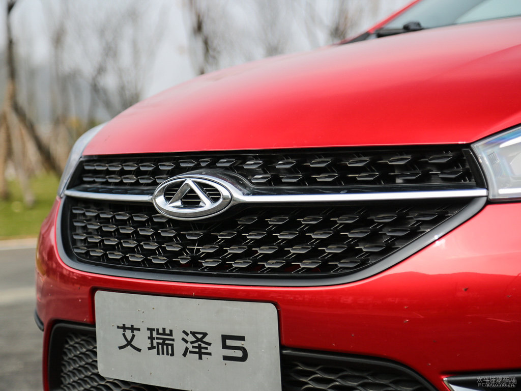 魅影紅艾瑞澤5車頭外觀圖片