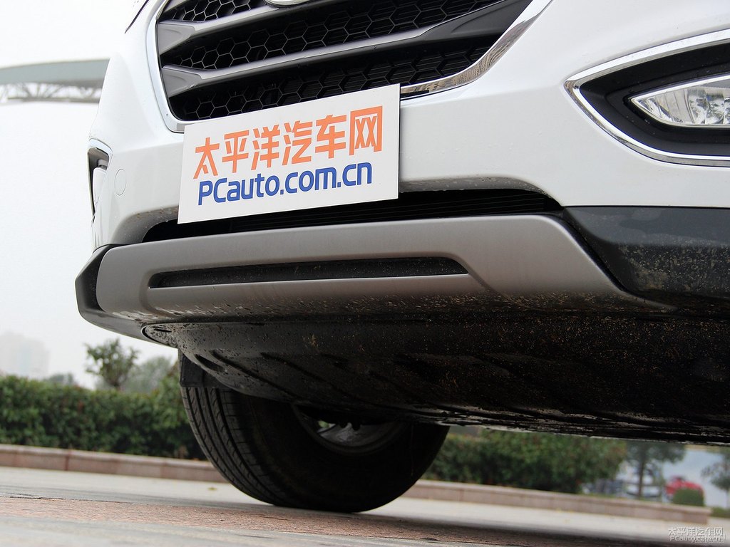 瑩白北京現(xiàn)代ix35車頭外觀圖片