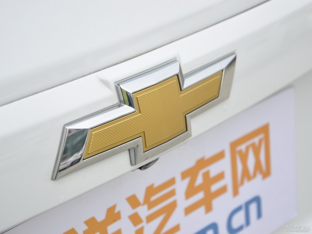 珍珠白創(chuàng)酷車尾外觀圖片